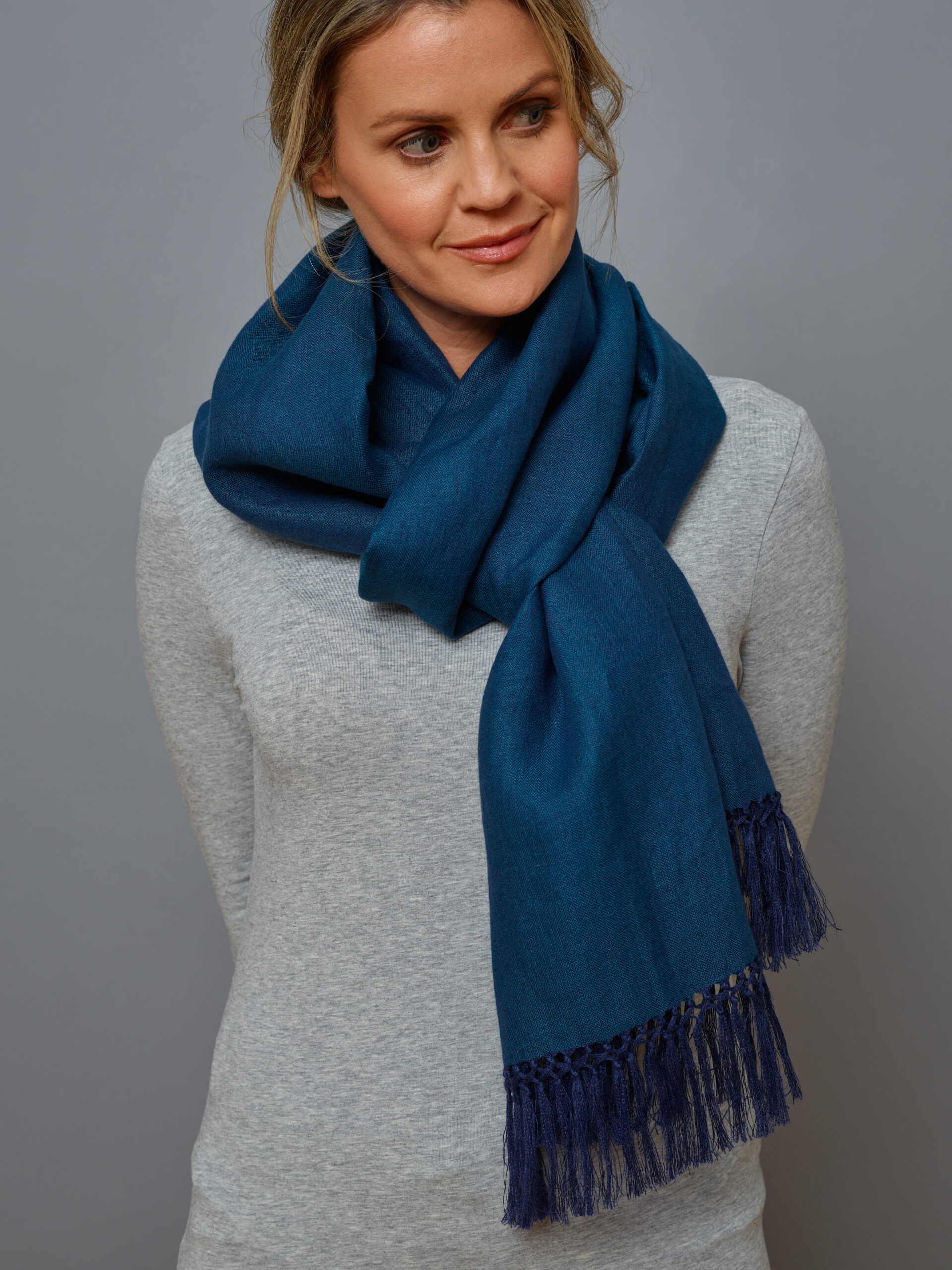 teal knot 21